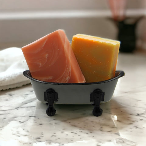 Farmhouse Bath Tub + 2 soaps